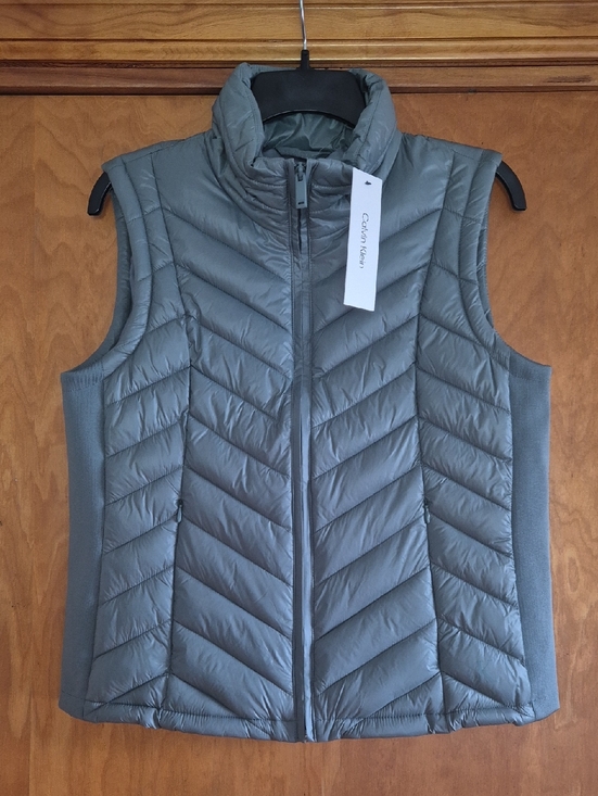 Calvin Klein Jackets & Blazers - Calvin Klein Women's Autumn Green Quilted Puffer Vest, size M